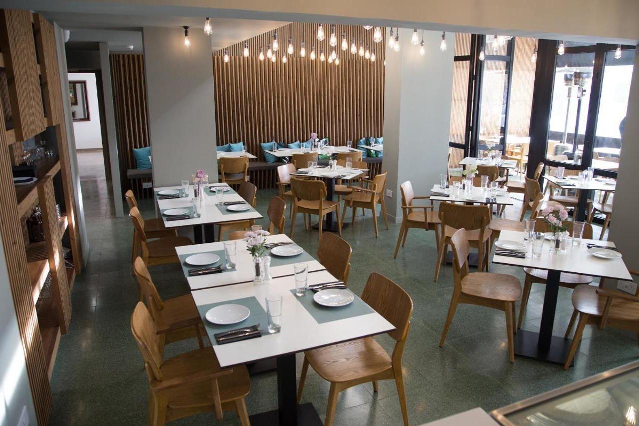Sunflower Hotel Apartments 라르나카 외부 사진