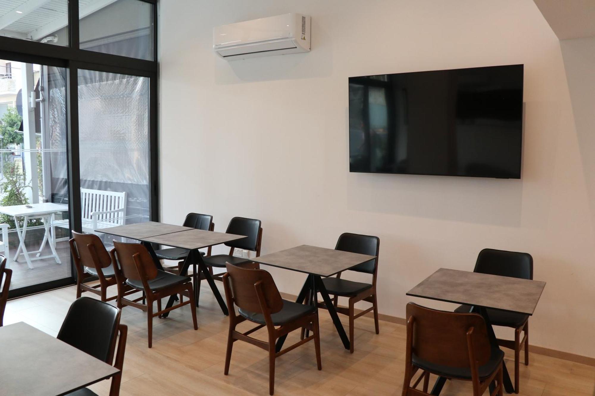 Sunflower Hotel Apartments 라르나카 외부 사진