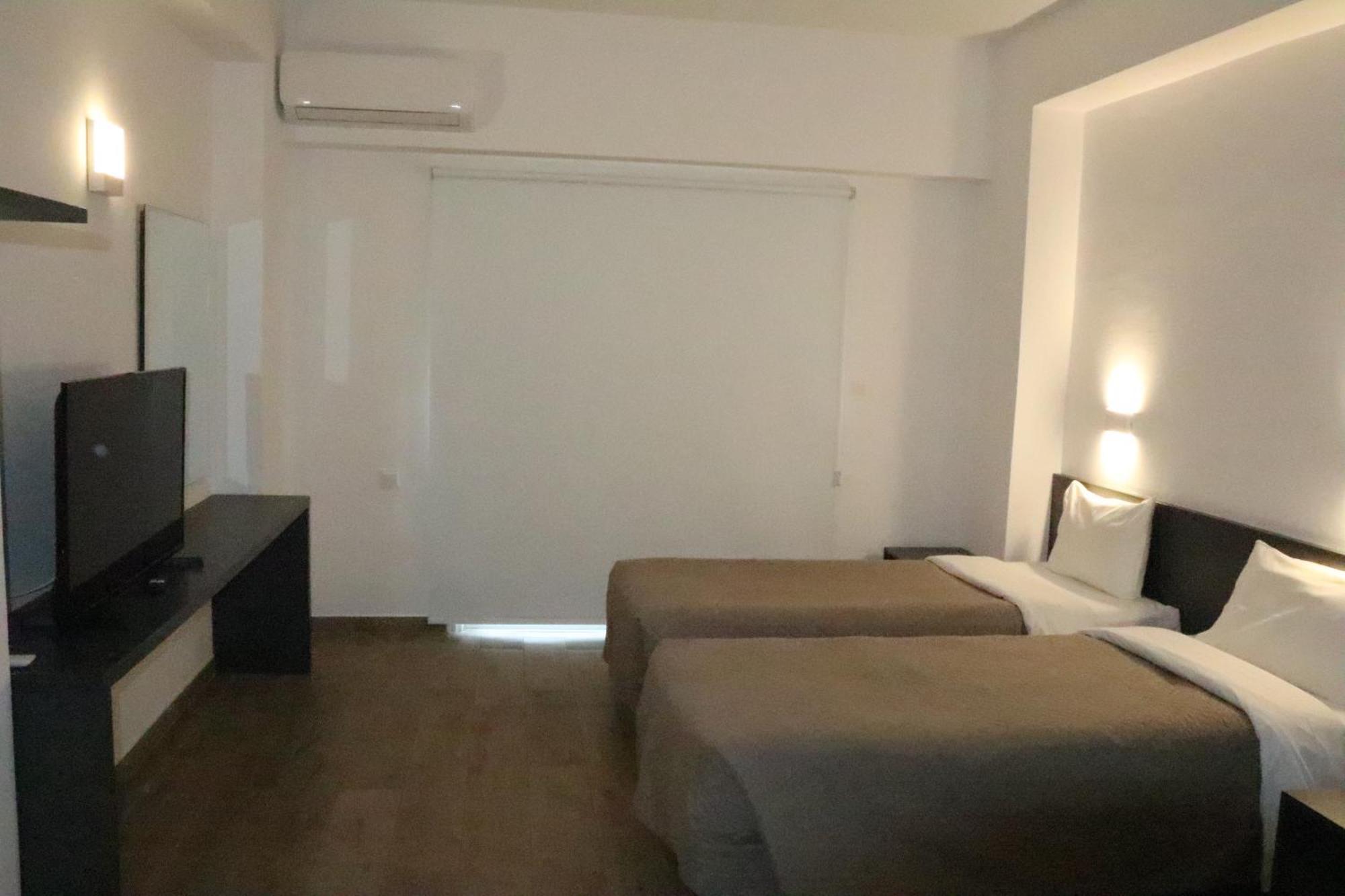 Sunflower Hotel Apartments 라르나카 외부 사진