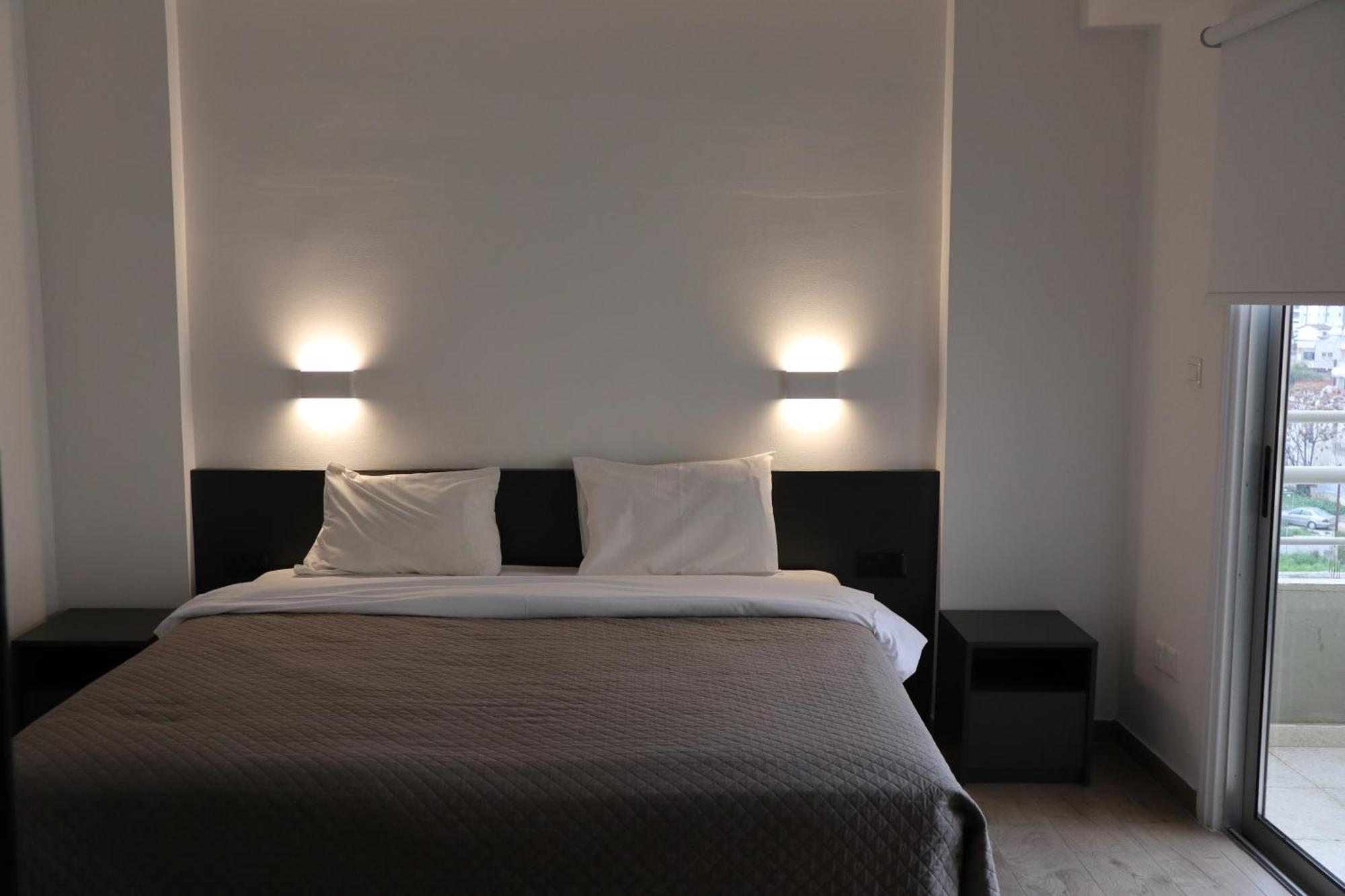 Sunflower Hotel Apartments 라르나카 외부 사진