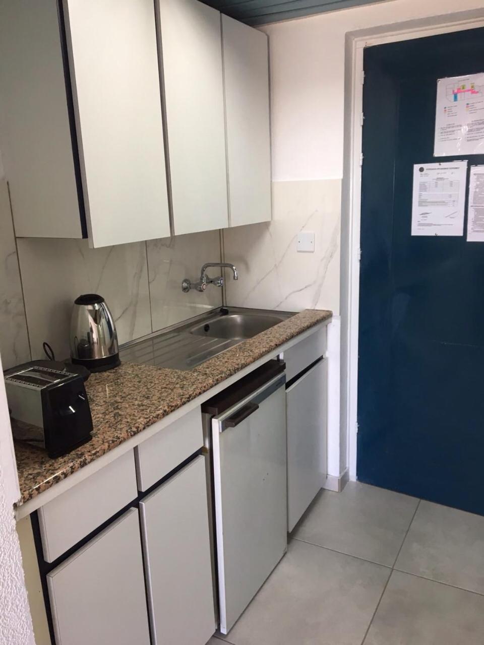 Sunflower Hotel Apartments 라르나카 외부 사진